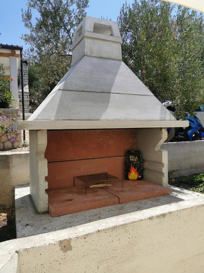 Apartmani Kronjac Milna  Esterno foto