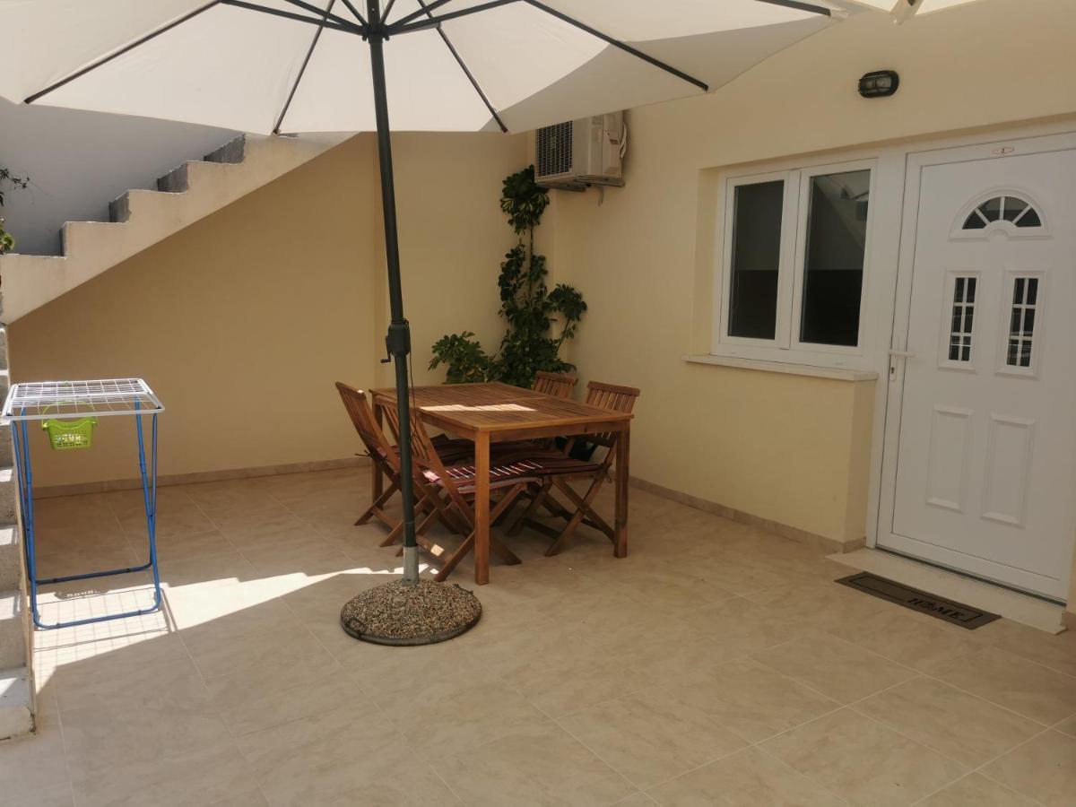 Apartmani Kronjac Milna  Esterno foto