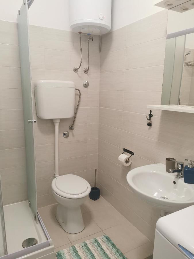 Apartmani Kronjac Milna  Esterno foto