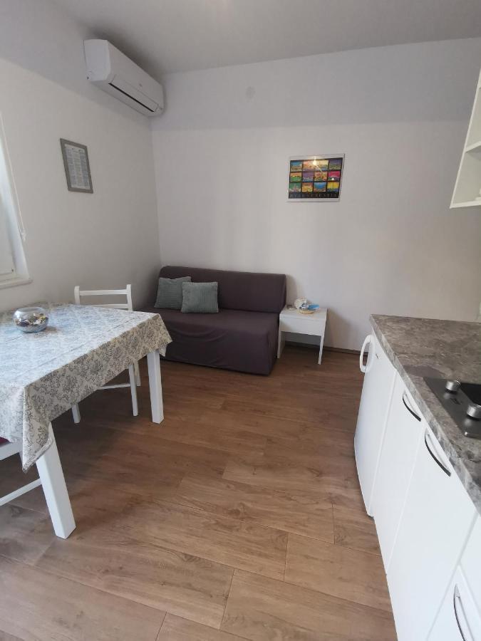 Apartmani Kronjac Milna  Esterno foto