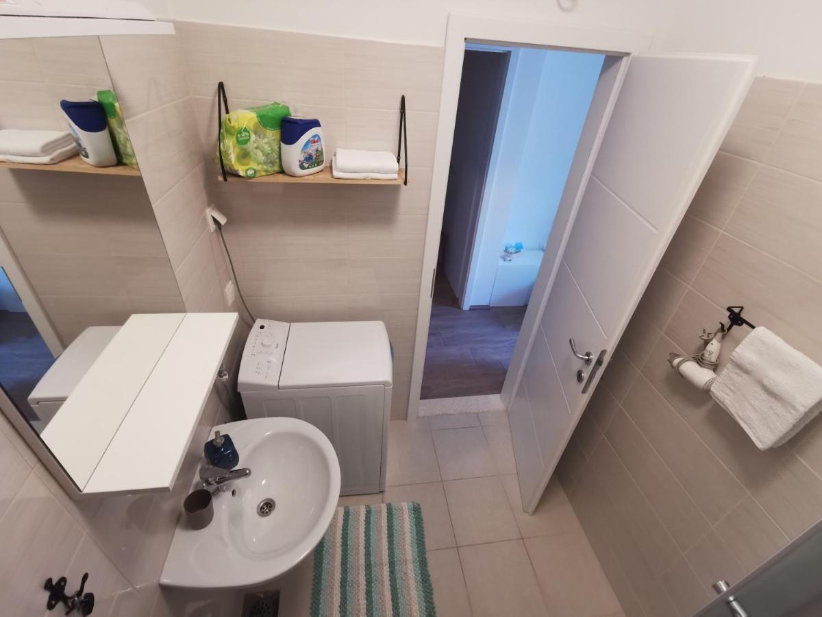Apartmani Kronjac Milna  Esterno foto