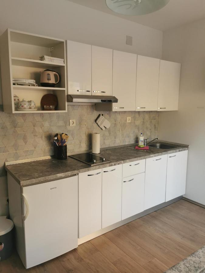 Apartmani Kronjac Milna  Esterno foto