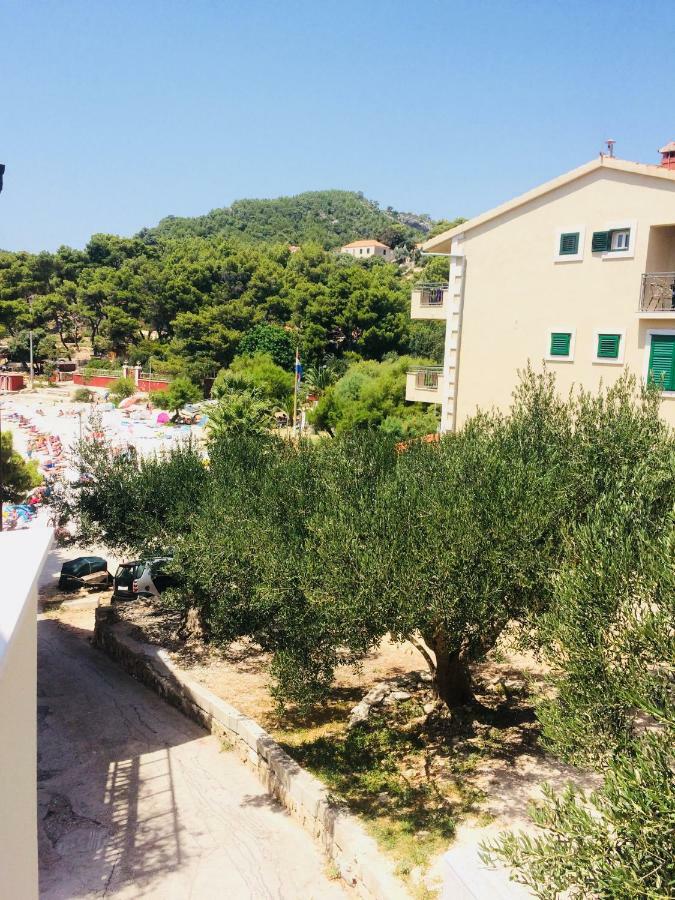 Apartmani Kronjac Milna  Esterno foto